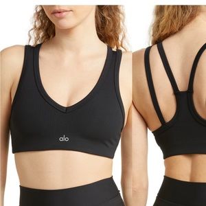 Alo Airlift Rib Sports Bra
